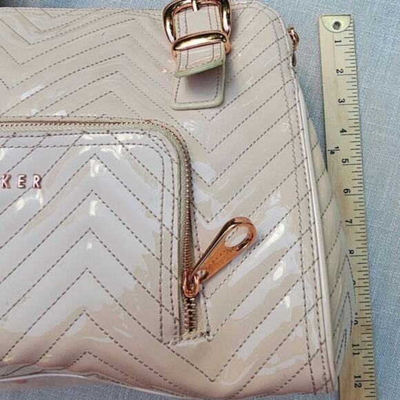 Ted Baker Quilted Patten Leather Vinyl Should Bag Rose Gold Hardware - Picture 8 of 16